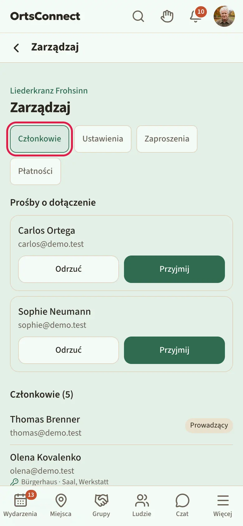 Strona zarządzania organizacją z zakładkami „Członkowie”, „Ustawienia”, „Zaproszenia”, „Płatności”; aktywna zakładka „Członkowie”