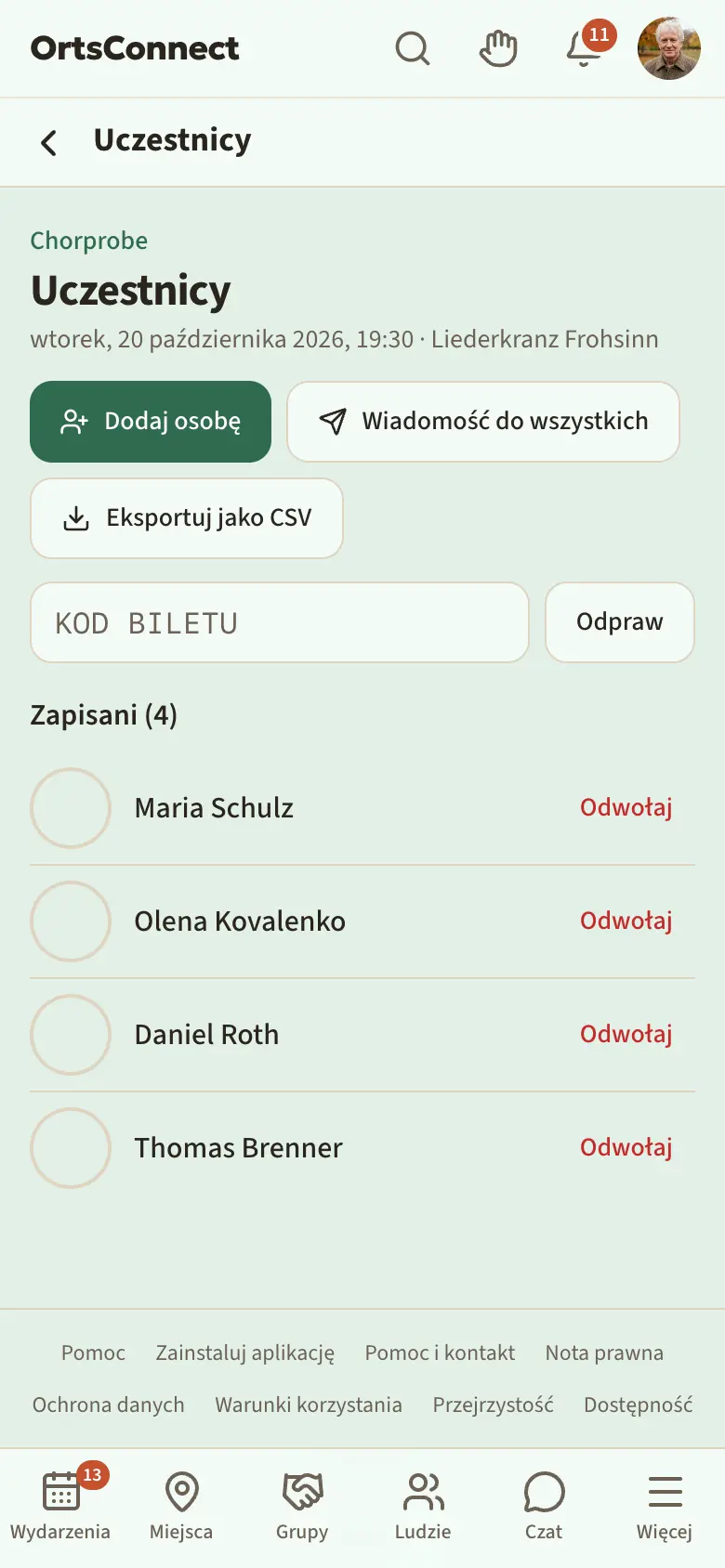 Strona „Uczestnicy” z przyciskami „Dodaj osobę”, „Wiadomość do wszystkich”, „Eksportuj jako CSV”, polem kodu biletu i listą „Zapisani” z okrągłymi kółkami obecności