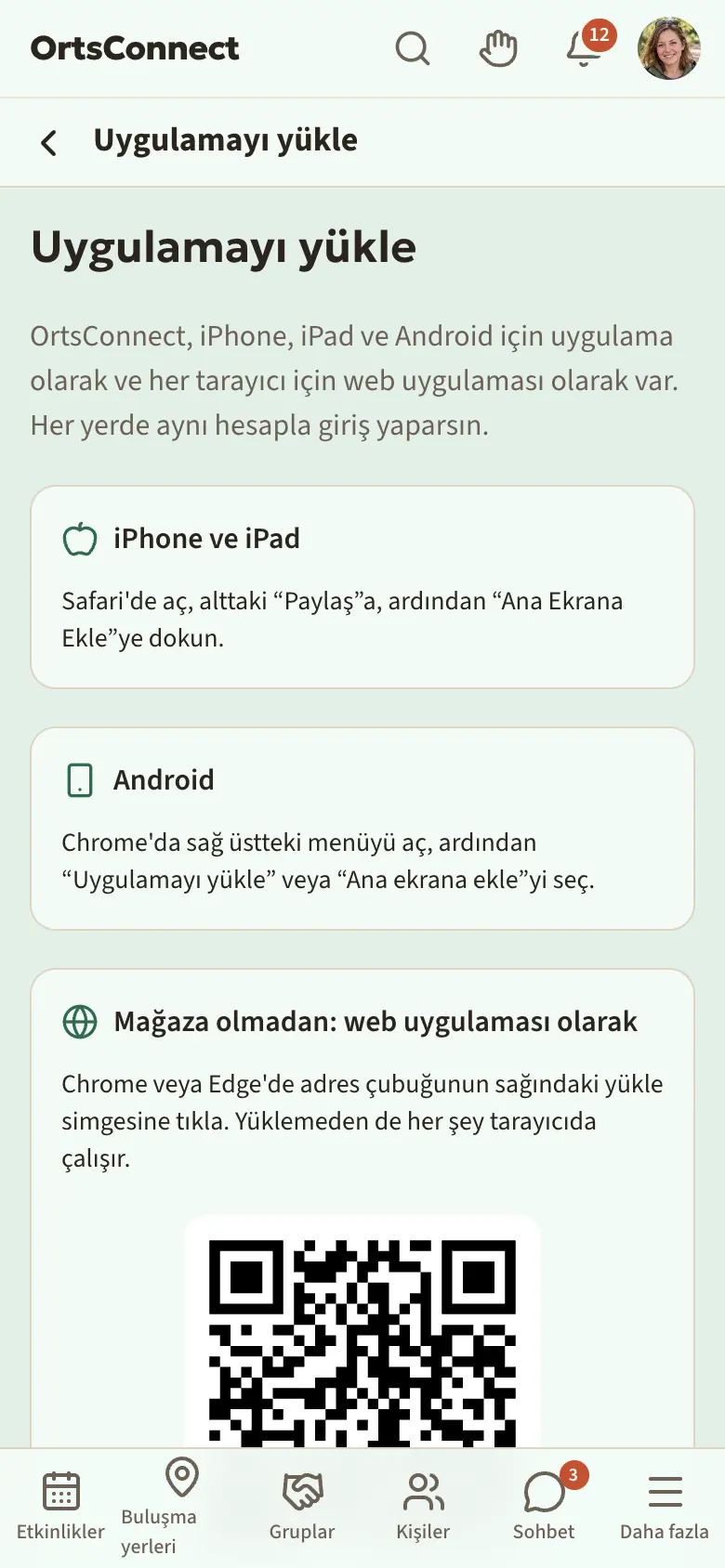 Telefonda “Uygulamayı yükle” sayfası (/de/app-installieren): üstte giriş metni, altında mağaza düğmeleri veya talimatla birlikte “Cihazın için”, onun altında “Mağaza olmadan: web uygulaması olarak”