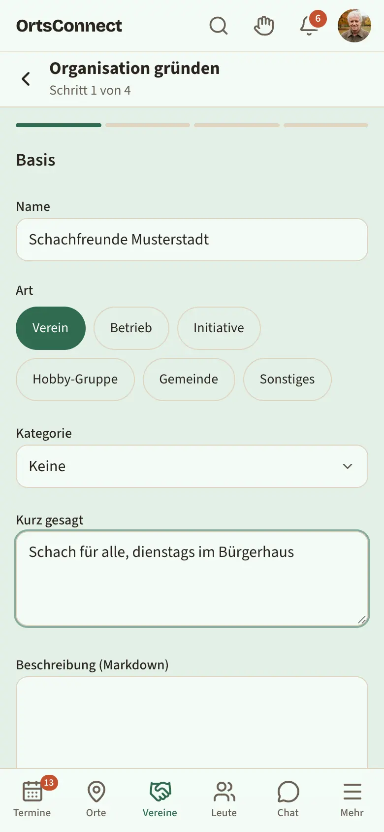 Assistent „Organisation gründen“, Schritt 1 „Basis“, Art „Verein“ ausgewählt, Felder Name und Kurz gesagt ausgefüllt